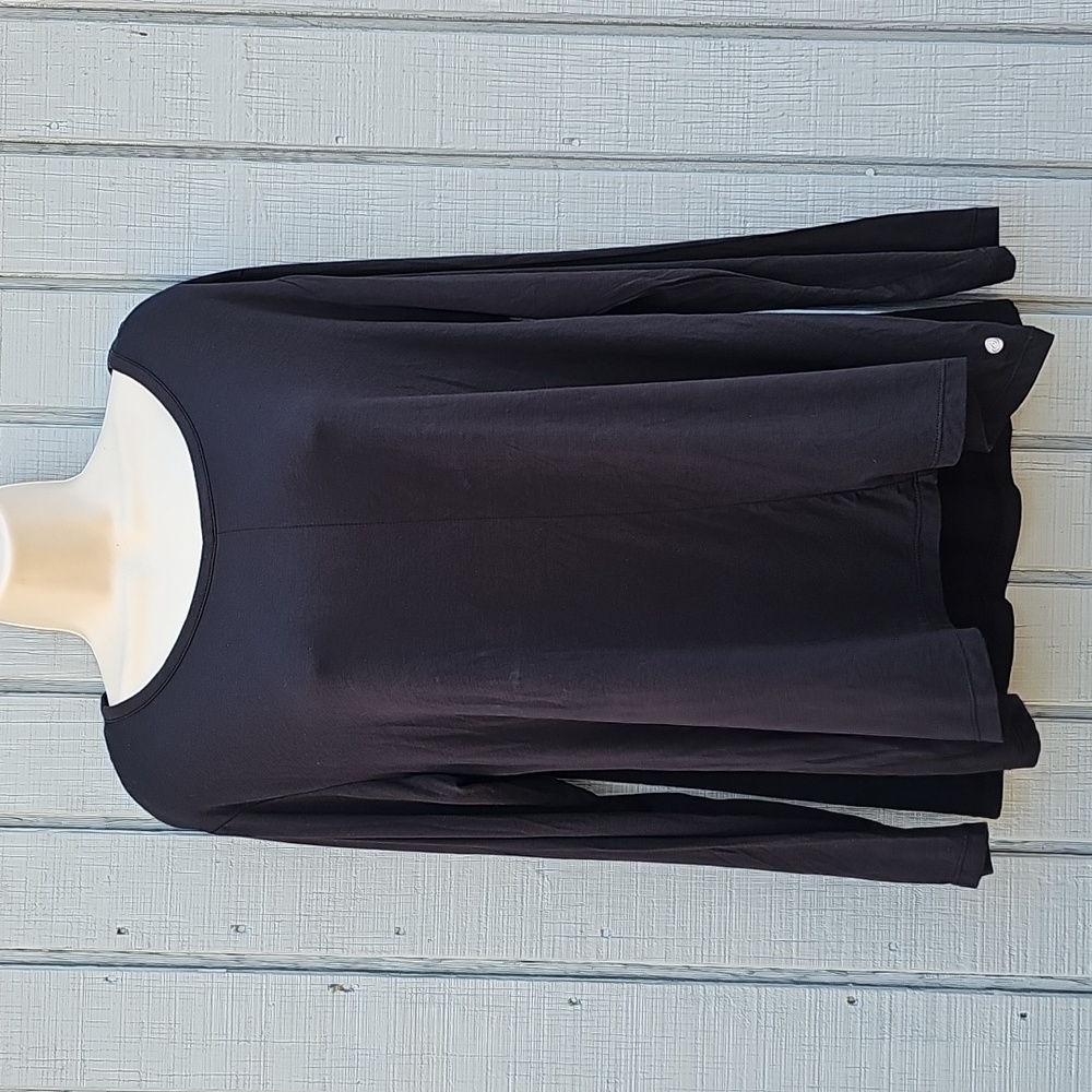 Apana Women's Size Medium Black Long Sleeve Shirt with Cutout on Back NWOT